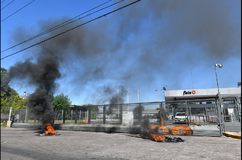 Los testimonios de los trabajadores de FATE despedidos 