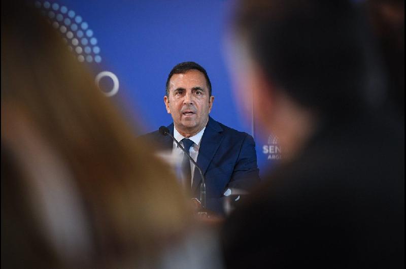 Fate- el Gobierno suspendioacute por 15 diacuteas los despidos en la empresa de neumaacuteticos