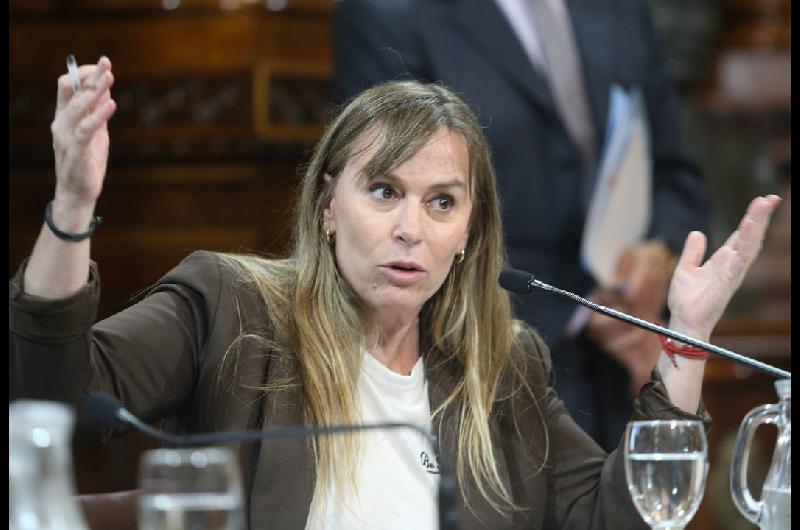 Di Tullio denuncioacute a Sturzenegger y Quirno por el escaacutendalo de los contratos por los cursos de ingleacutes en Cancilleriacutea