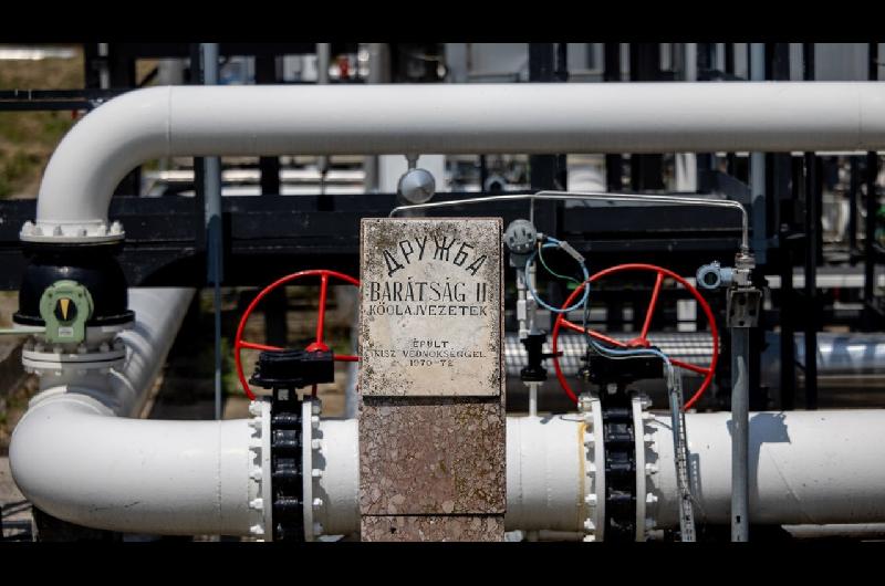 Hungriacutea suspendioacute las exportaciones de dieacutesel a Ucrania