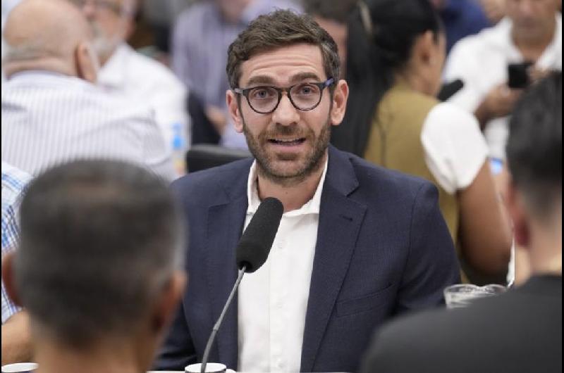 El oficialismo llevoacute a un director corporativo de Rappi al debate por la reforma laboral y lo chicanearon