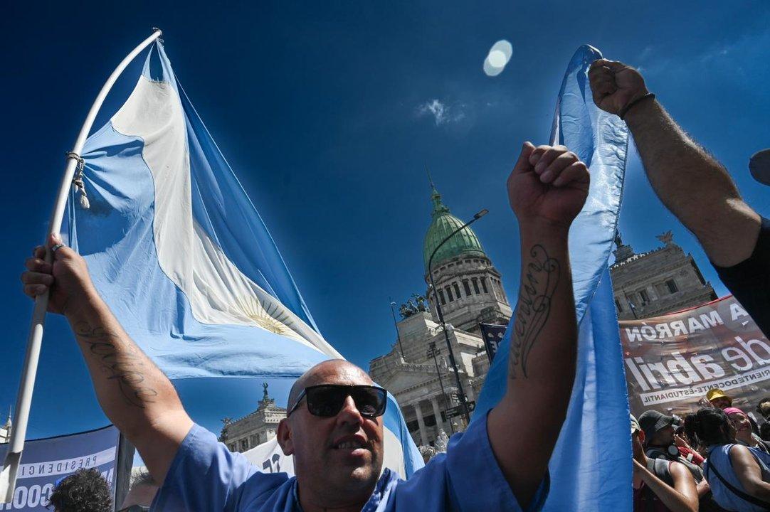 Marcha contra la reforma laboral- detuvieron a cuatro menores uno de ellos con pedido de captura