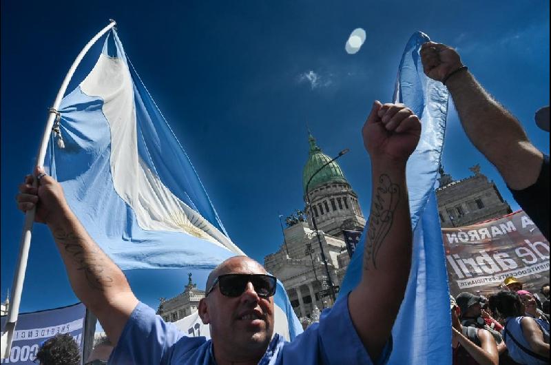 Marcha contra la reforma laboral- detuvieron a cuatro menores uno de ellos con pedido de captura