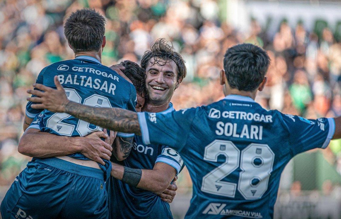 Insoacutelito- el jugador de Racing que fue escrachado por no pagar expensas y servicios