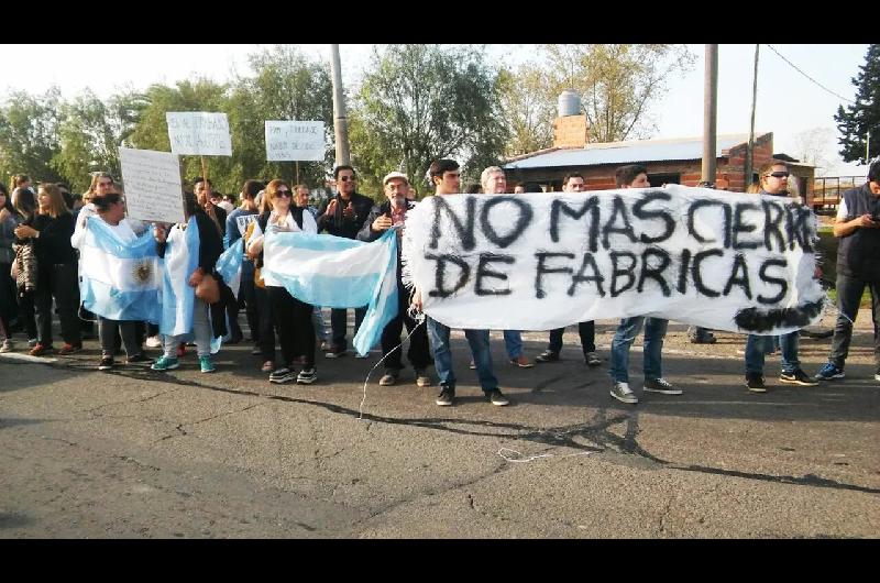 Efecto pinza sobre la industria- alertan un ldquoindustricidio por el atraso cambiario y la invasioacuten china