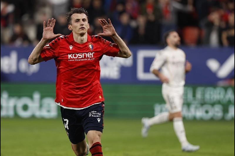 Osasuna sorprendioacute al Real Madrid y le ganoacute para complicar la lucha por La Liga