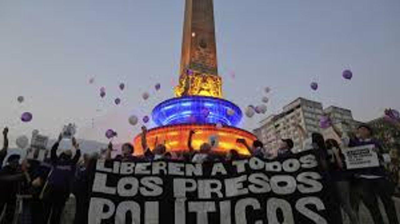 El gobierno de Venezuela se apresta a liberar maacutes presos poliacuteticos