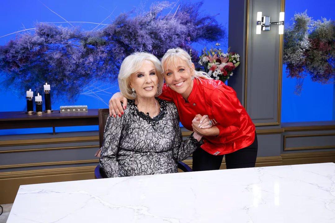 Emocioacuten en La Noche de Mirtha- la sorpresa de Jimena Monteverde y su confirmacioacuten