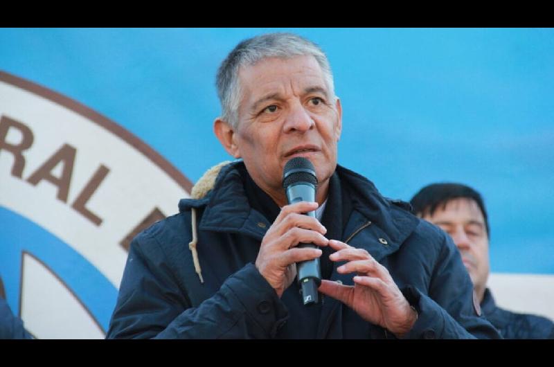 Arguumlello acusoacute ldquotraicioacutenrdquo de gobernadores peronistas y advirtioacute que la reforma laboral ldquoretrocede a 1900rdquo