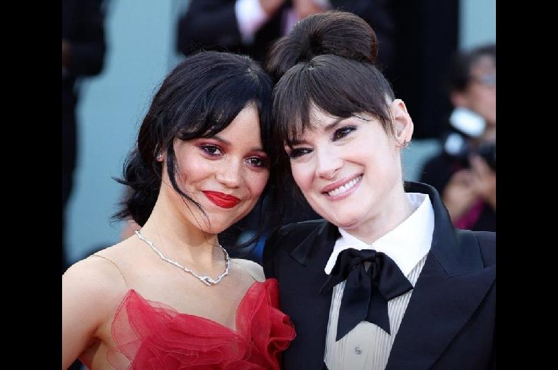 Netflix anuncioacute quieacutenes seraacuten los actores de la tercera temporada de ldquoMerlinardquo