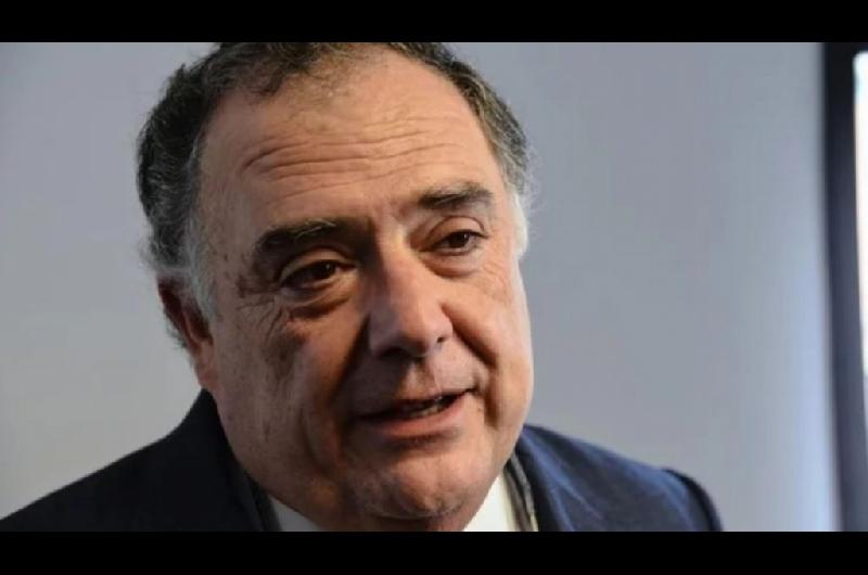 En la antesala de la votacioacuten en el Senado Valdeacutes presentoacute un proyecto de defensa de los glaciares