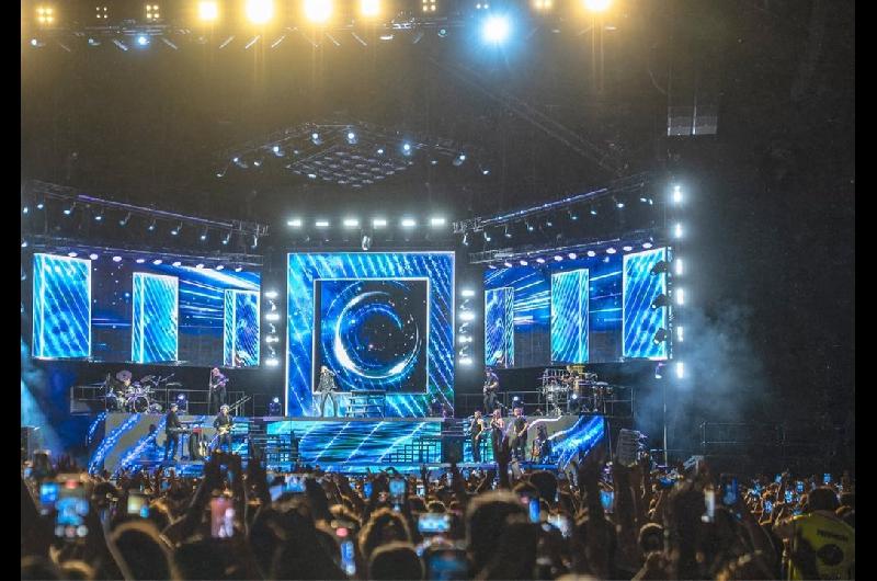 Chayanne hizo vibrar el Movistar Arena con su primer show 
