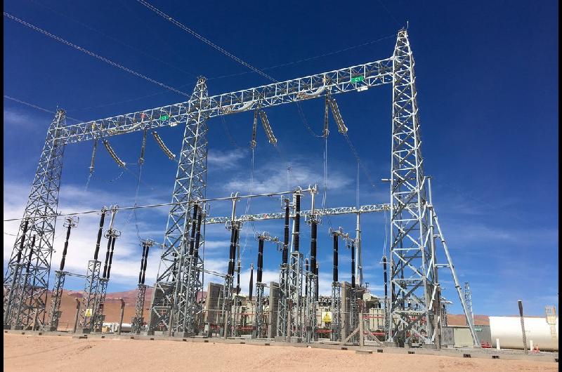 Castro y Loacutepez toman el mando de las transportistas del norte y consolidan su posicioacuten en liacuteneas de alta tensioacuten