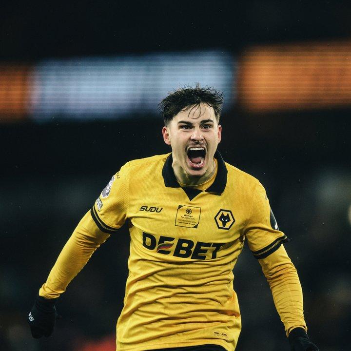 Sorpresa- el Aston Villa del ldquoDiburdquo Martiacutenez perdioacute ante Wolverhampton