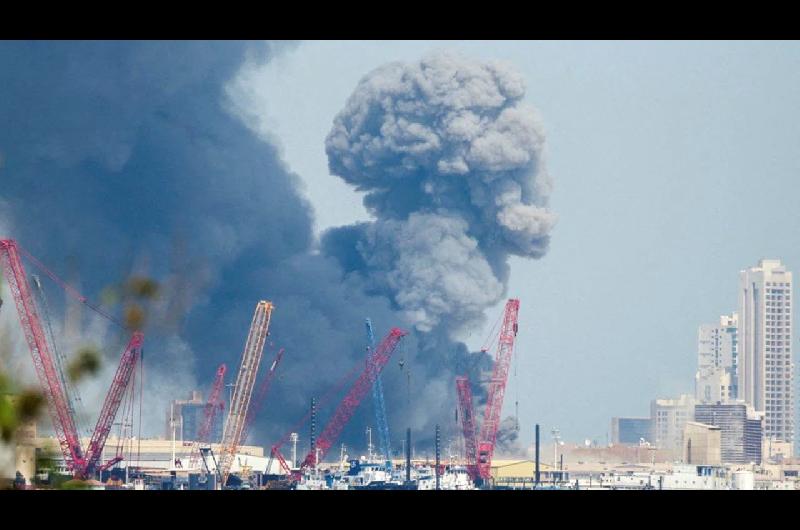 Israel y Estados Unidos bombardearon Iraacuten y Teheraacuten ya inicioacute una contraofensiva