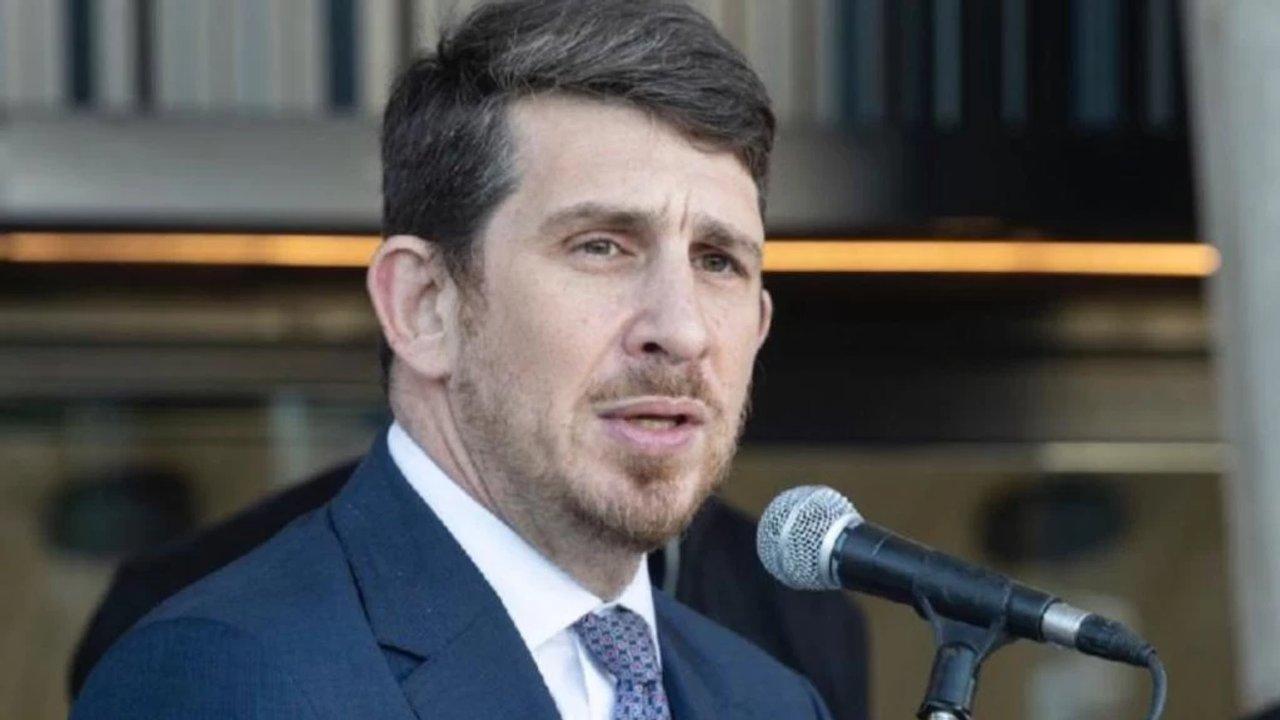 Mauro Berenstein- ldquolas viacutectimas de los atentados duermen un poco maacutes en pazrdquo