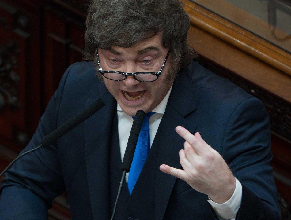 Milei volvioacute a apuntar contra Paolo Rocca- iquestLes parece normal pagar la tonelada de tubo de acero 4000 doacutelares cuando se paga 1400