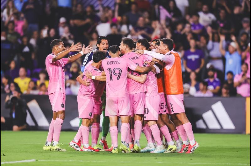 Con dos goles de Messi el Inter Miami le ganoacute el claacutesico al Orlando City