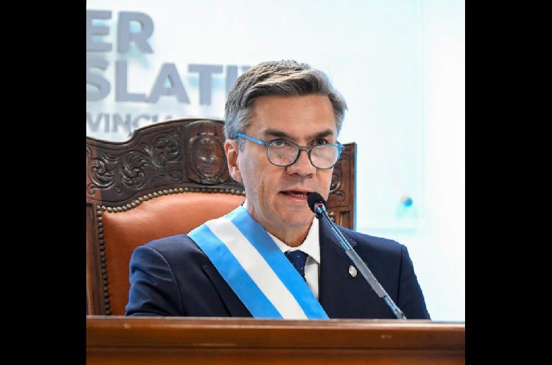 Chaco- Zdero busca blindar inversiones por Constitucioacuten y amenaza con recortar licencias gremiales