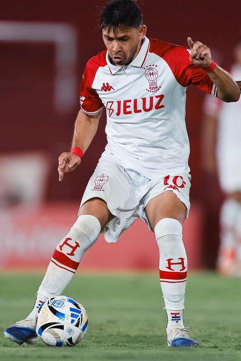 Huracaacuten le ganoacute a Belgrano y se afianza en la zona de clasificacioacuten del Torneo Apertura 2026