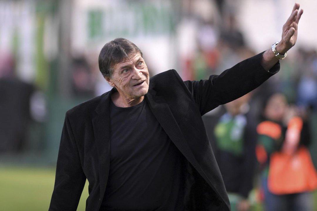 ldquoVamos a poner dos microsrdquo- la graciosa frase de Julio Ceacutesar Falcioni como nuevo DT de Atleacutetico Tucumaacuten