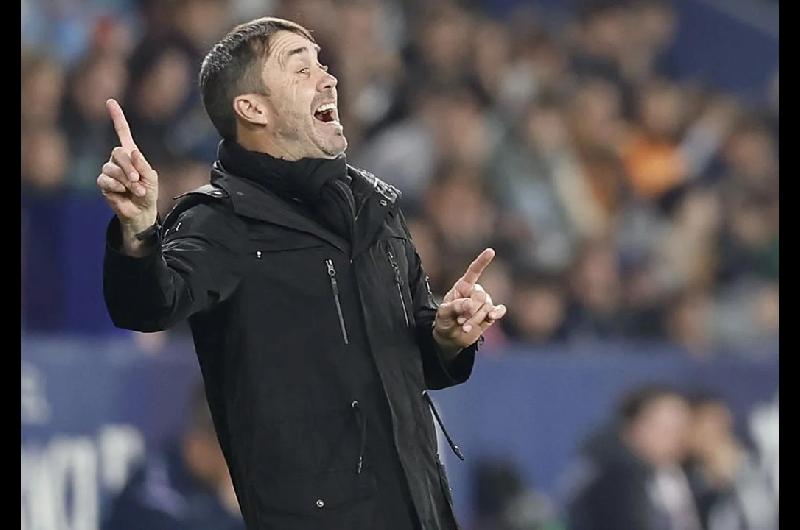 #128308 Seguiacute EN VIVO la presentacioacuten del ldquoChachordquo Coudet como DT de River