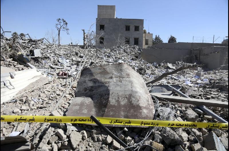 Iraacuten amenaza con atacar embajadas israeliacutees en todo el mundo y crece la preocupacioacuten por posibles objetivos en Argentina