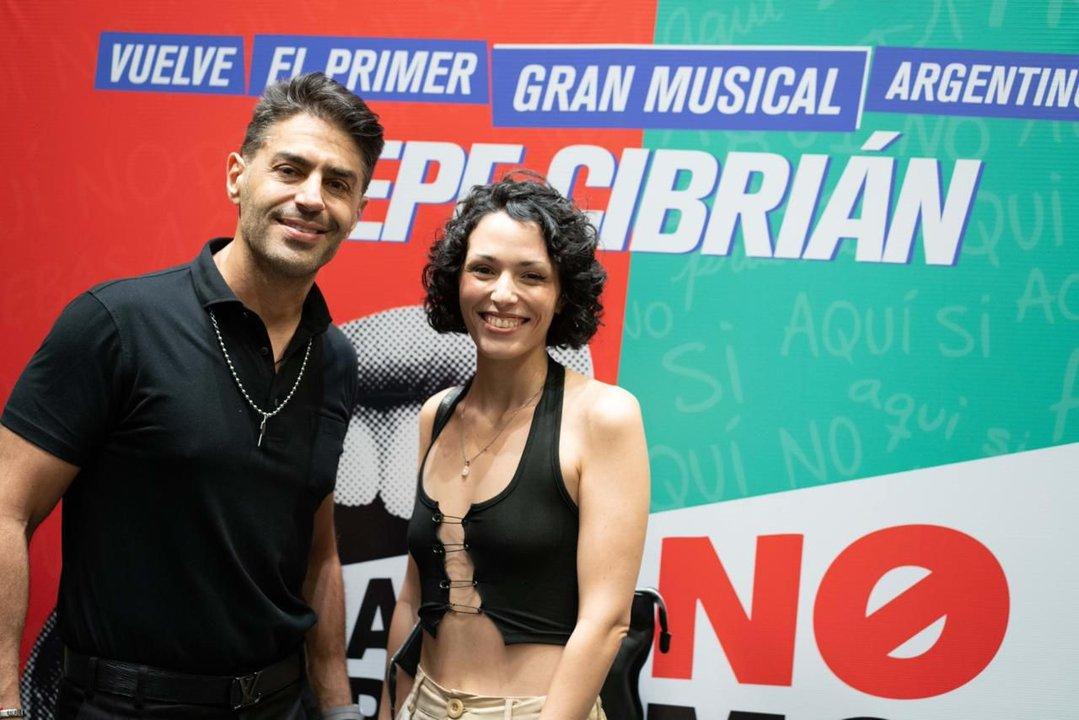 Alejandro Cupitoacute y Julieta Gelmini blanquearon su relacioacuten y tuvieron su primera salida