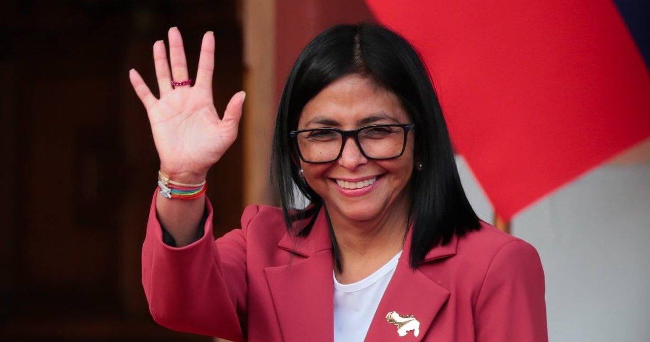 Venezuela anuncia restablecimiento de relaciones diplomaacuteticas con Estados Unidos