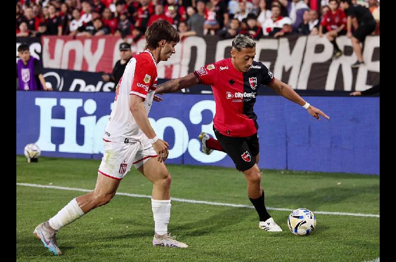 En medio de una graviacutesima crisis Newellacutes estariacutea cerca de abrochar un refuerzo