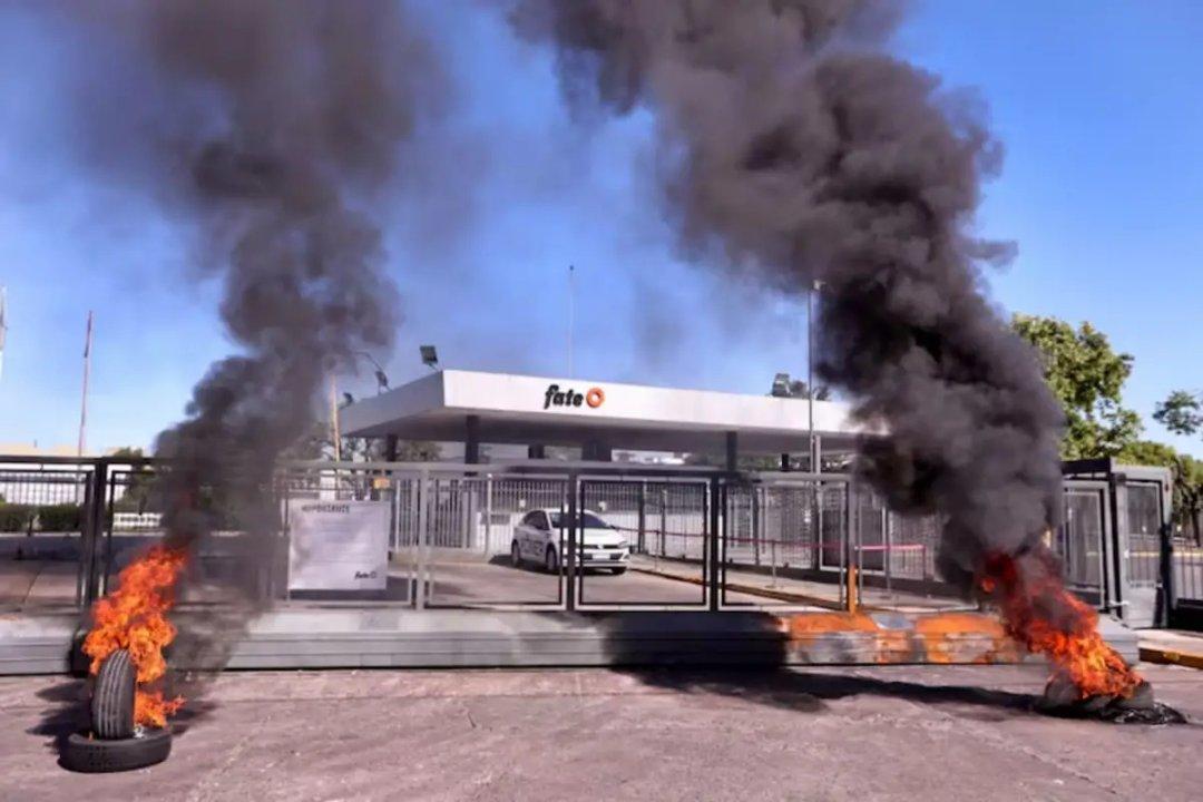 Advierten que el Gobierno busca un nuevo adversario poliacutetico mientras la economiacutea real se debilita