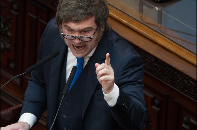 La aprobacioacuten del Gobierno de Javier Milei profundizoacute su caiacuteda tras la reforma laboral