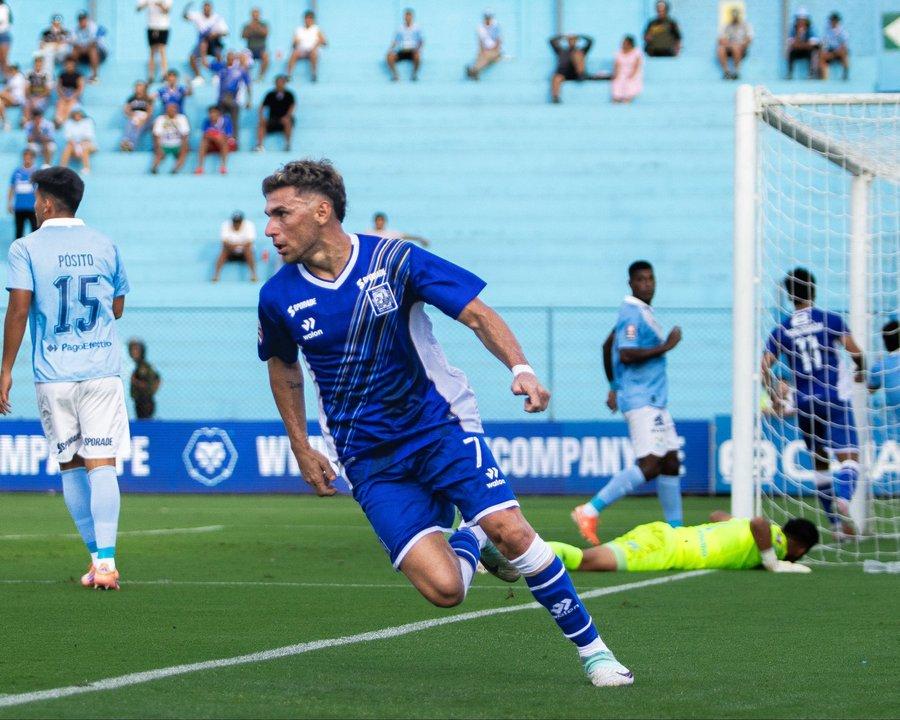 Denunciaron un insulto racista de un delantero argentino a un defensor brasilentildeo en Peruacute