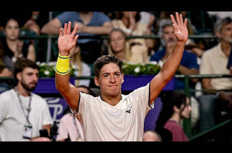 Sebastiaacuten Baacuteez sumoacute un gran triunfo y estaacute en tercera ronda de Indian Wells