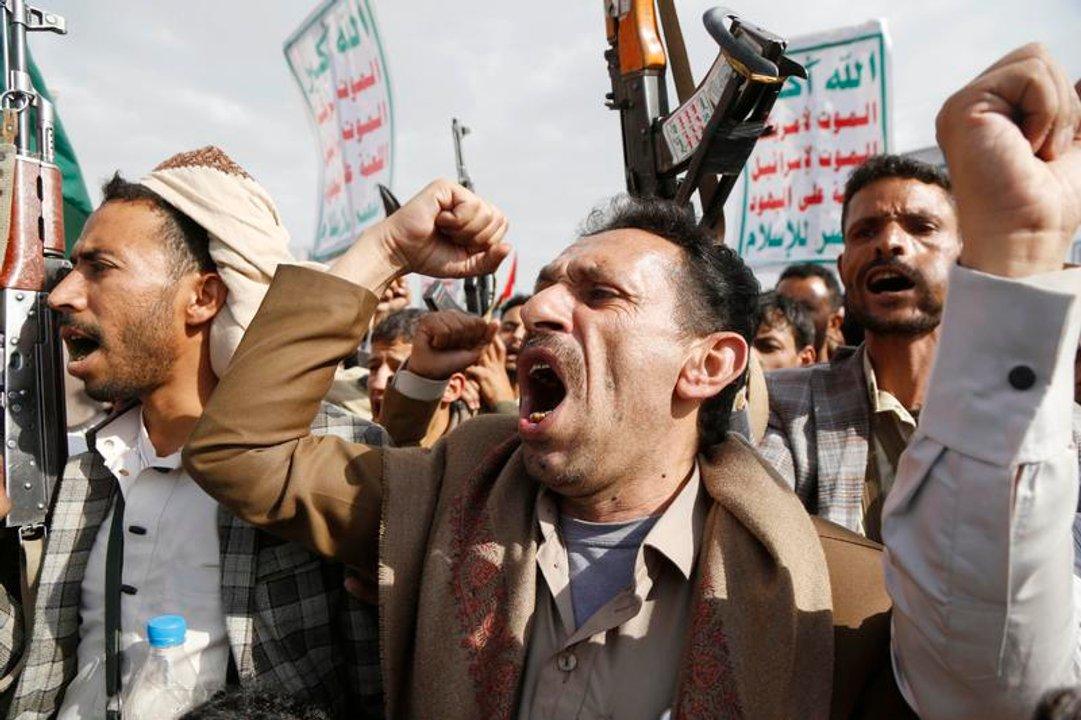 Los hutiacutees de Yemen dan la bienvenida al nuevo liacuteder supremo de Iraacuten 