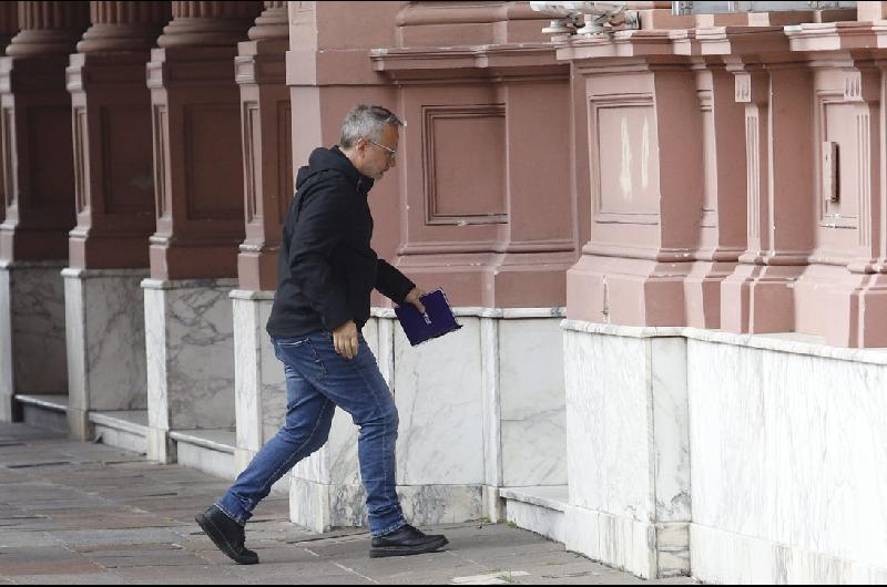 Tras la dilacioacuten finalmente Diego Valenzuela no asumiraacute al frente de la Agencia de Migraciones
