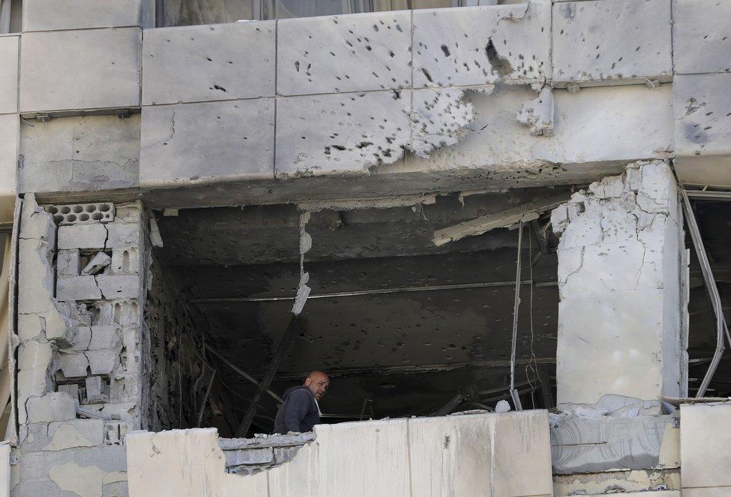 Israel intensifica los bombardeos contra Hezbollah en el Liacutebano y ataca suburbios del sur de Beirut