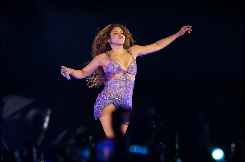 Shakira agradecioacute a sus fans tras su nominacioacuten al Rock  Roll Hall of Fame