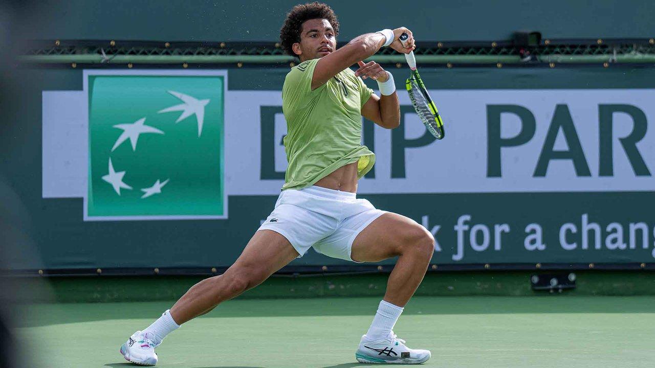 Fils derrotoacute a Auger-Aliassime tras un tiebreak agoacutenico y volvioacute a los cuartos de un Masters 1000