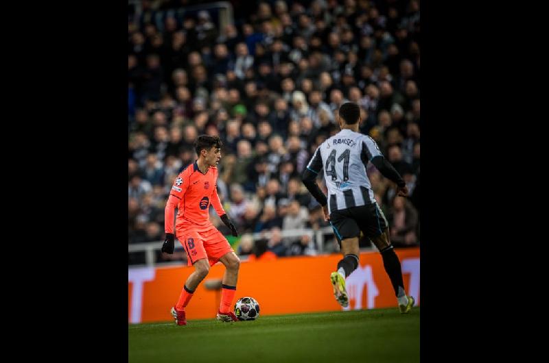 El Barcelona rescatoacute un empate agoacutenico ante el Newcastle en octavos de final de la Champions League