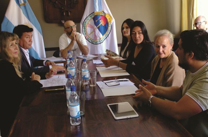 La comisioacuten de Ambiente del Concejo Deliberante analiza iniciativa de concejales estudiantiles