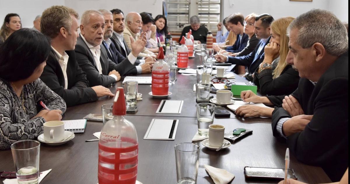 Analizan proyecto de ley de fomento de inversiones