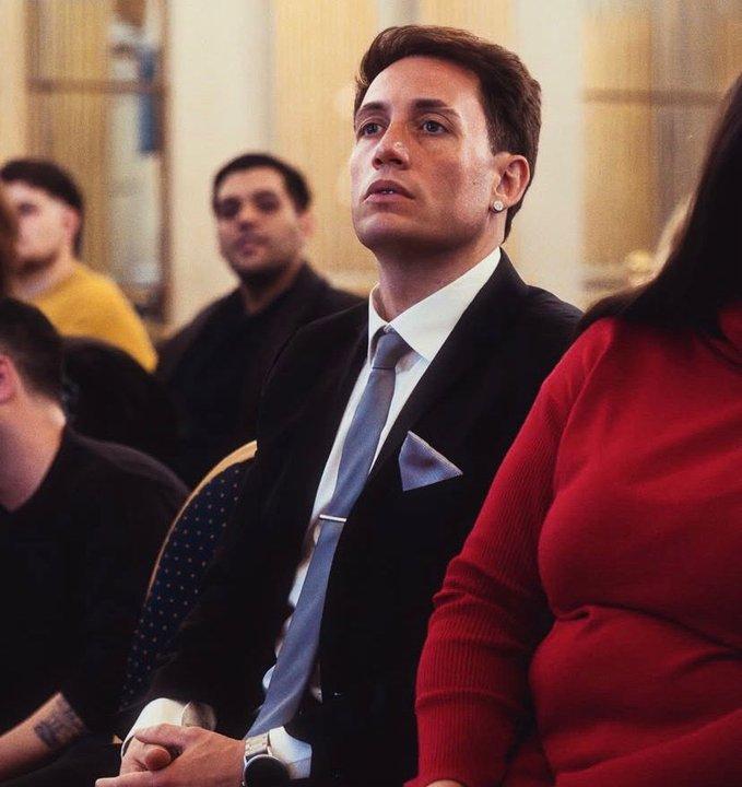 El streamer Momo opinoacute sobre poliacutetica y marcoacute distancia con el Gobierno