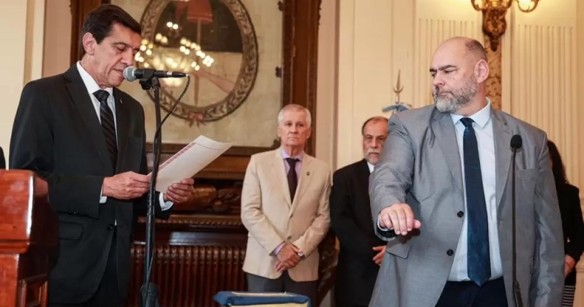 Gil Urquiola asumioacute como Secretario de Seguridad