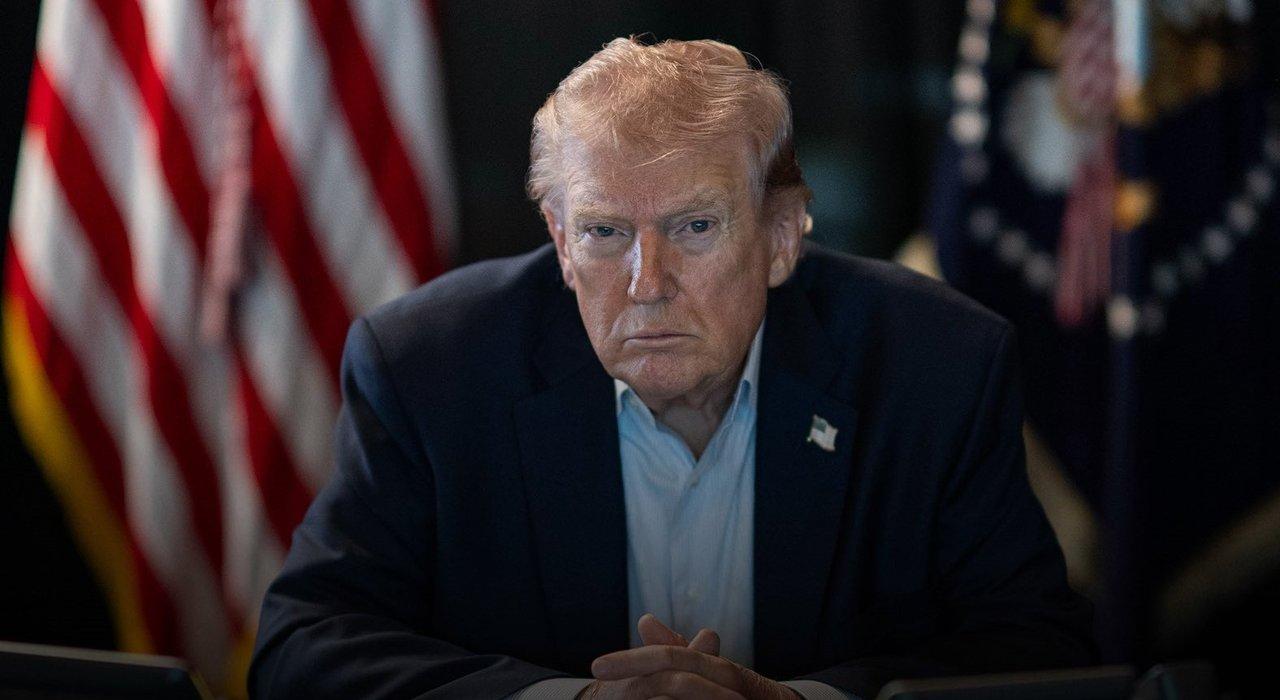 Trump confirmoacute que Estados Unidos destruyoacute por completo los objetivos en la isla de Kharg