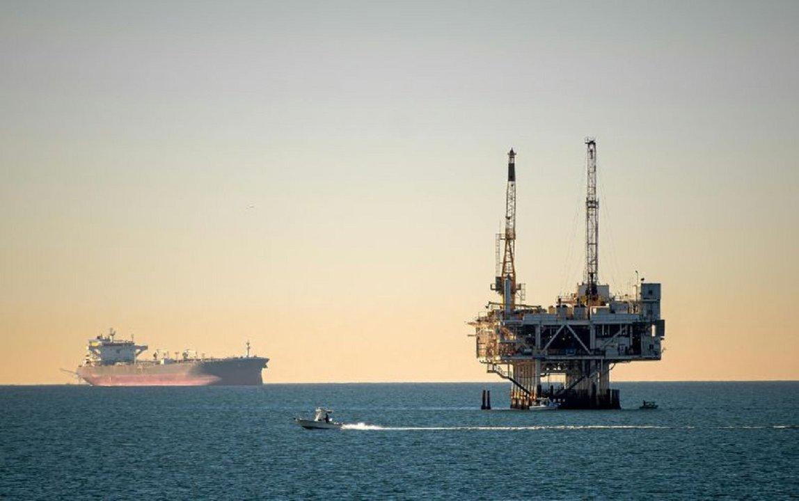 El conflicto en Medio Oriente dispara el crudo y reabre el debate sobre la inflacioacuten