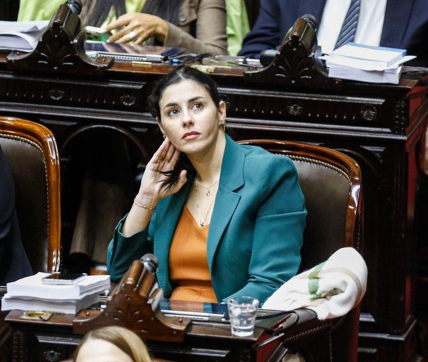 Marcela Pagano confesoacute que ldquotiene los gastos de tarjetardquo de Adorni y lo calificoacute de ldquocorrupto