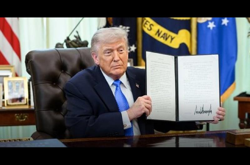 Trump advirtioacute que otros paiacuteses enviaraacuten buques de guerra al estrecho de Ormuz