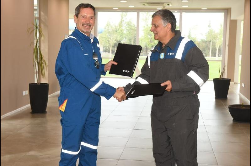 YPF y SLB recorrieron operaciones en Loma Campana y firmaron la adhesioacuten al IVM