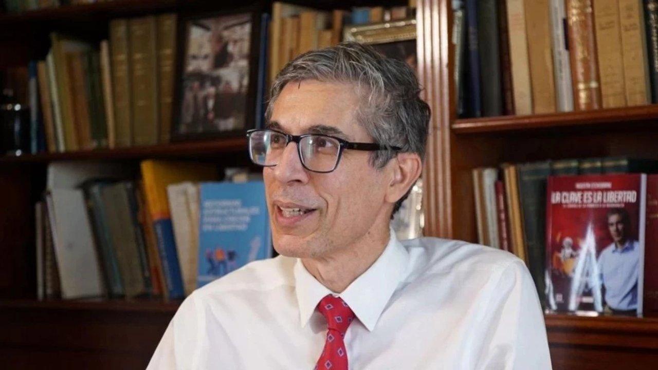 Etchebarne advirtioacute que ldquoel principal riesgo para la Argentina hoy no es econoacutemico es poliacuteticordquo